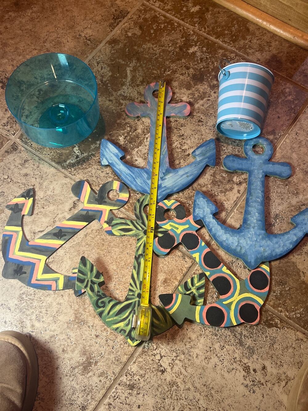 Bundle of 5 hand painted anchors 10” each , 
5“ bucket, turquoise plastic vase